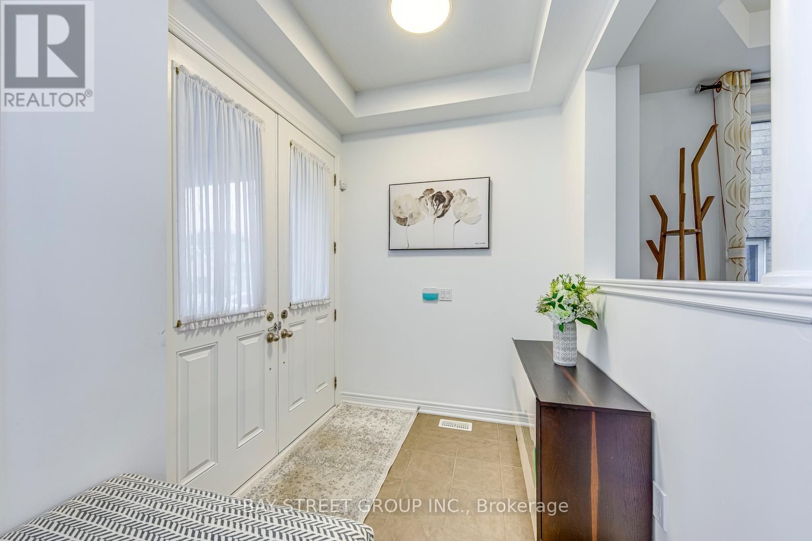 16 Henderson Street, Hamilton, Ontario  L9K 0H1 - Photo 5 - X13087454