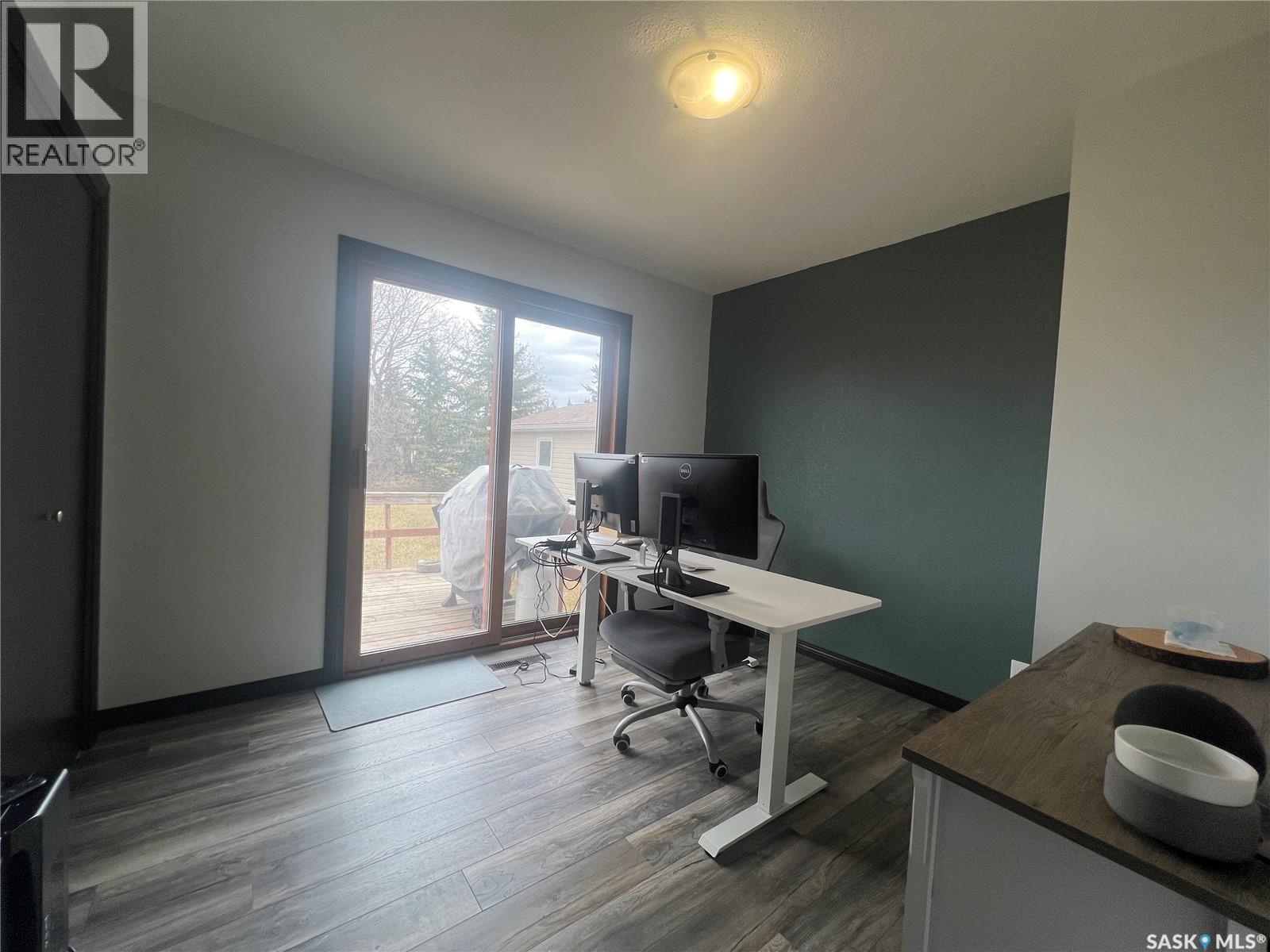 901 Thompson Street, Whitewood, Saskatchewan  S0G 5C0 - Photo 16 - SK035009