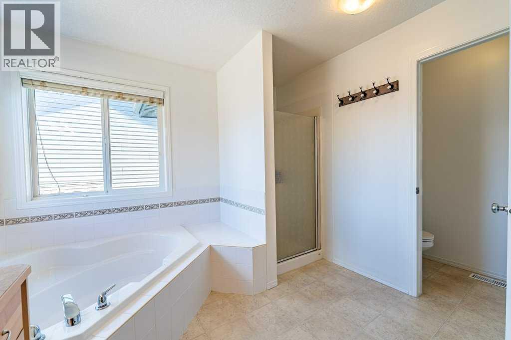 322 Rockyspring Circle NW, Calgary, Alberta  T3G 6A2 - Photo 37 - A2301357