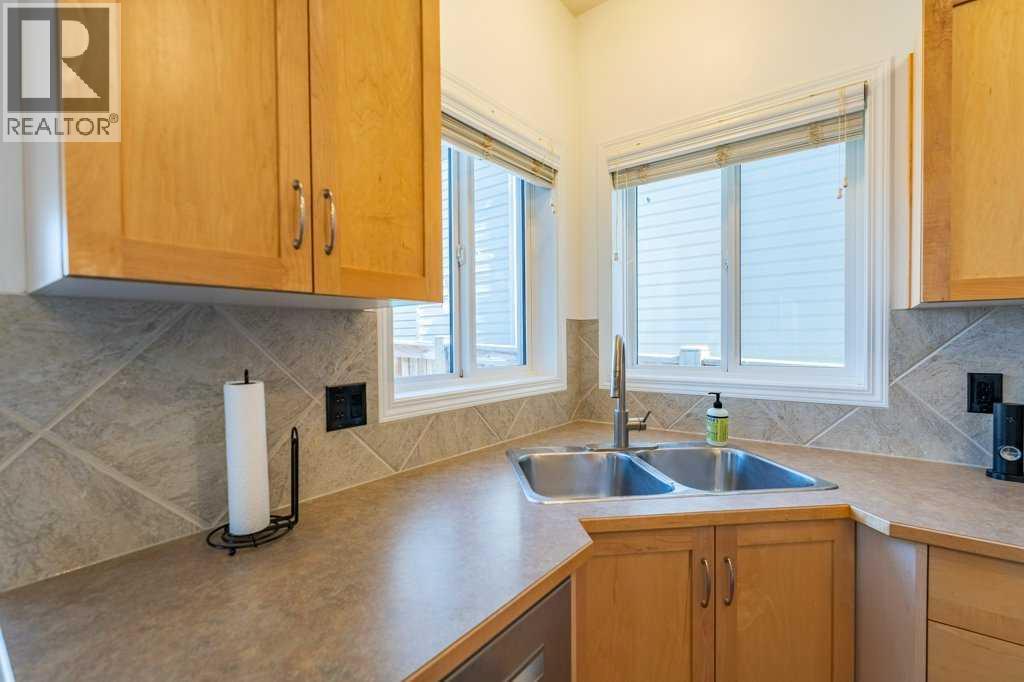 322 Rockyspring Circle NW, Calgary, Alberta  T3G 6A2 - Photo 13 - A2301357