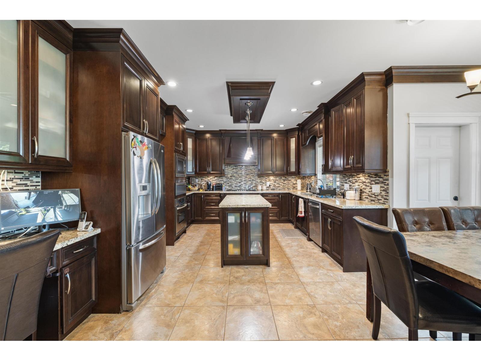 16466 87a Avenue, Surrey, British Columbia  V4N 1E7 - Photo 6 - R3119997