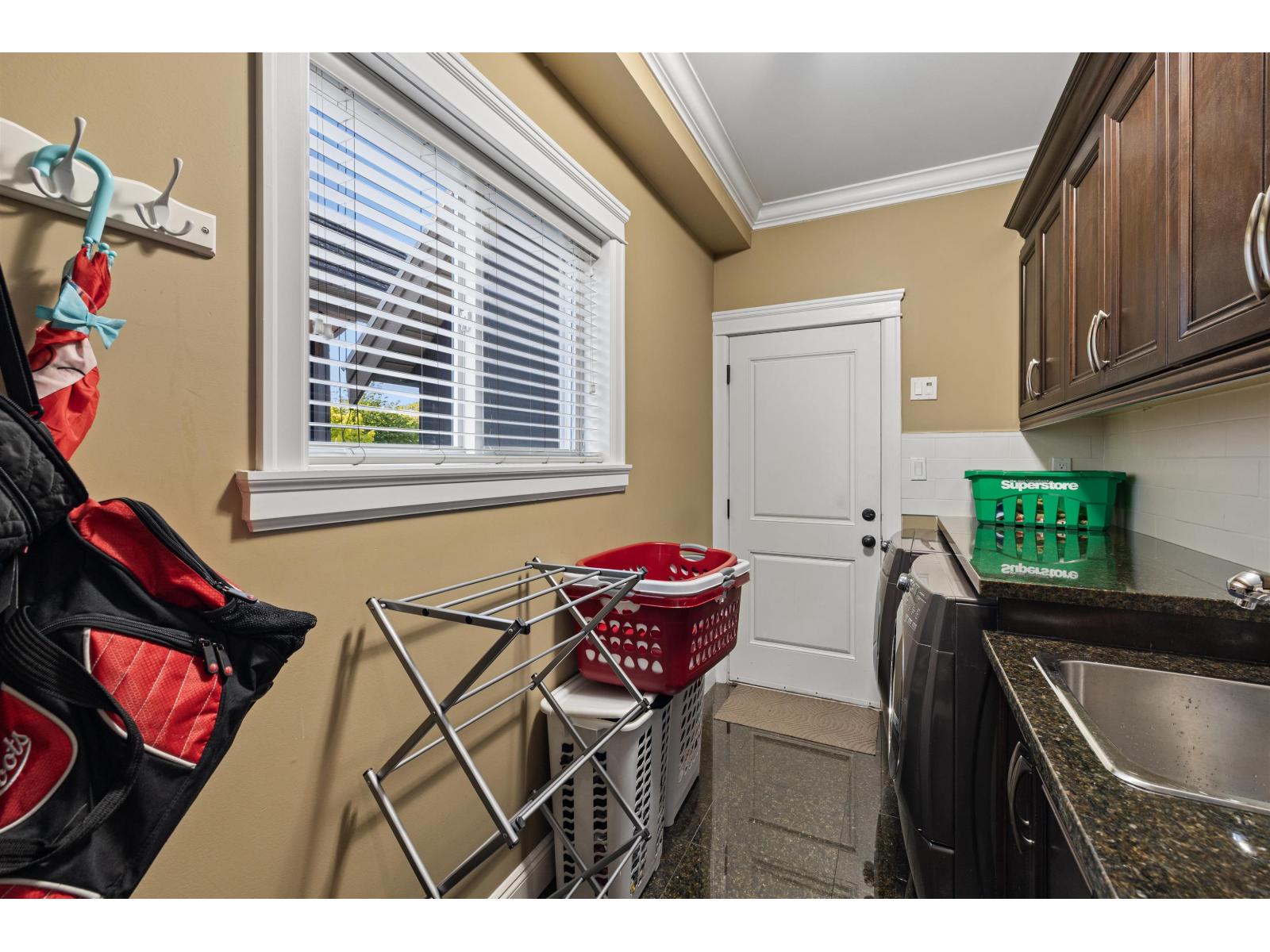 16466 87a Avenue, Surrey, British Columbia  V4N 1E7 - Photo 10 - R3119997