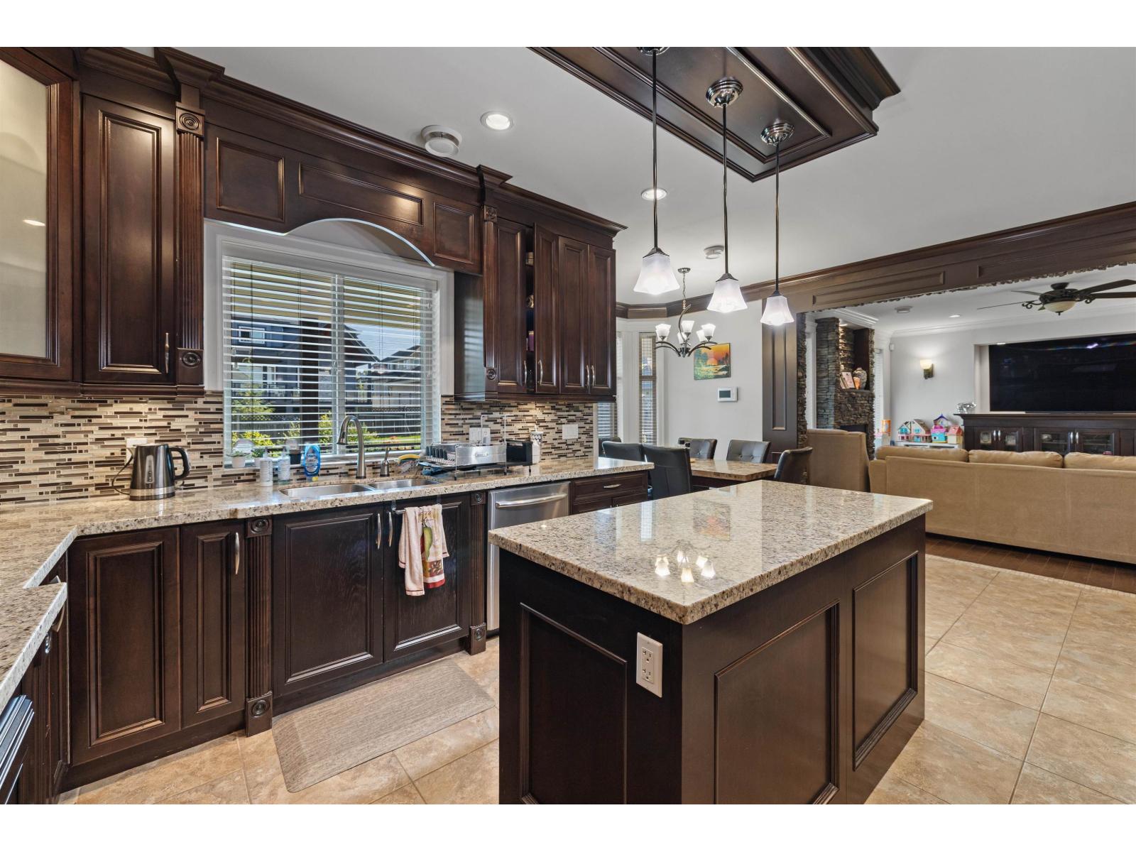 16466 87a Avenue, Surrey, British Columbia  V4N 1E7 - Photo 7 - R3119997