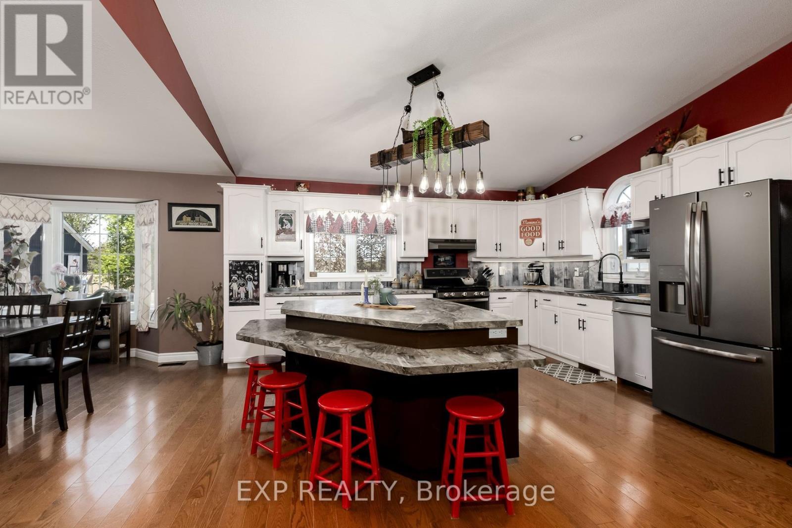9127 Hacienda Road, Malahide, Ontario  N5H 2R1 - Photo 6 - X13087516