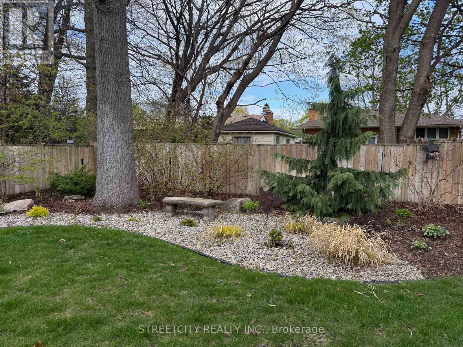 1320 Kim Street, Sarnia, Ontario  N7V 3T5 - Photo 4 - X13087530