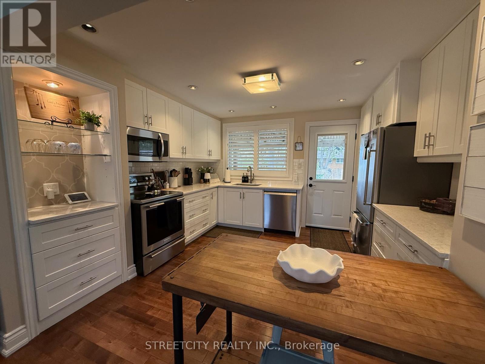 1320 Kim Street, Sarnia, Ontario  N7V 3T5 - Photo 6 - X13087530