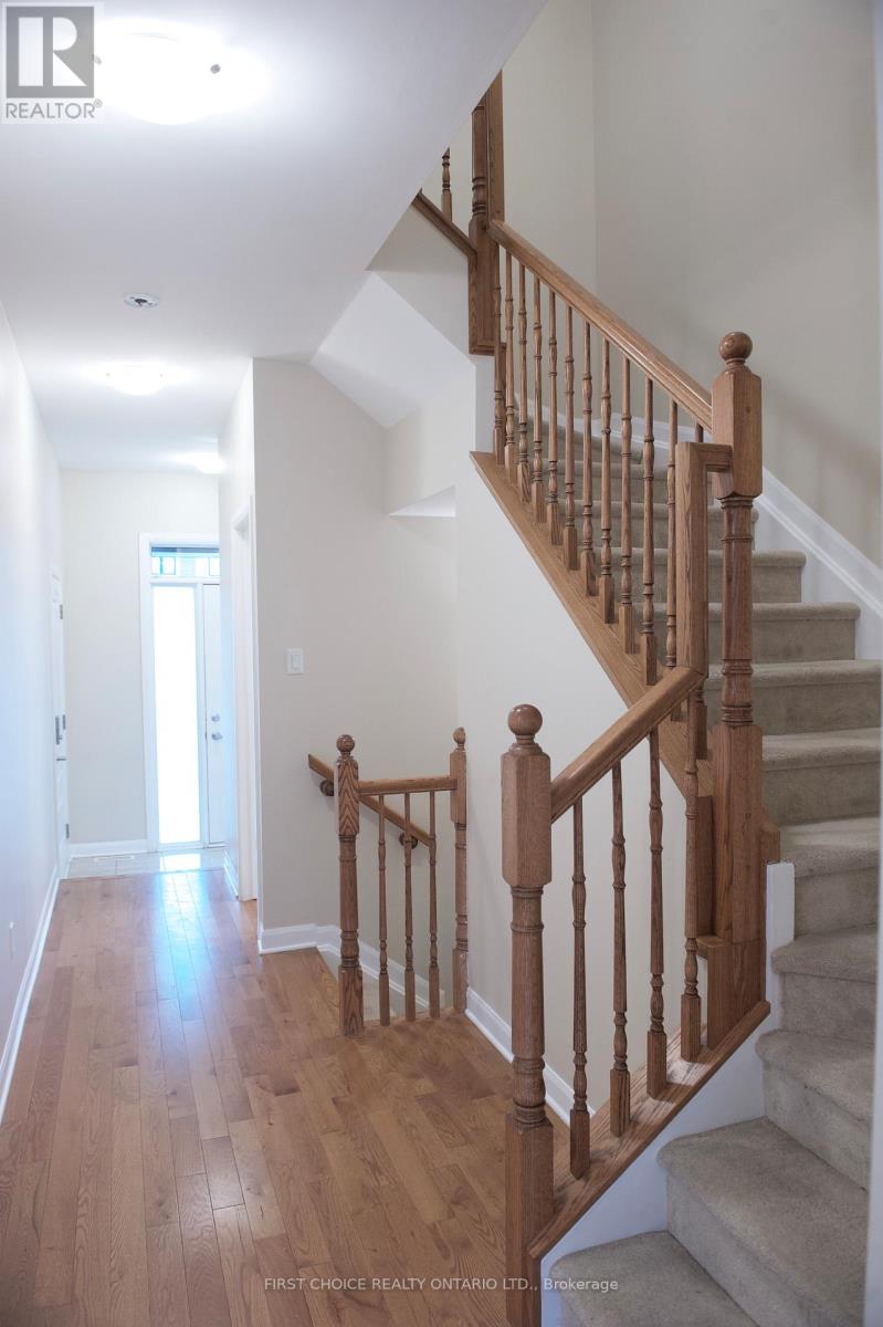 222 Geyser Place, Ottawa, Ontario  K2J 6P1 - Photo 4 - X13087522