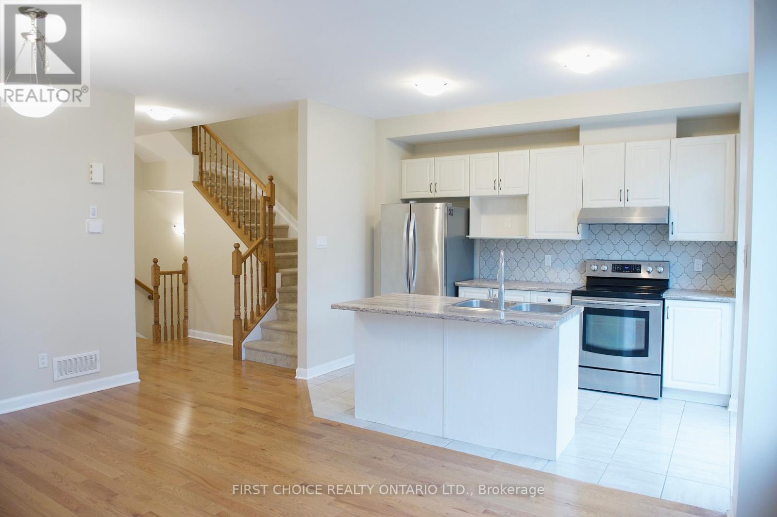 222 Geyser Place, Ottawa, Ontario  K2J 6P1 - Photo 7 - X13087522