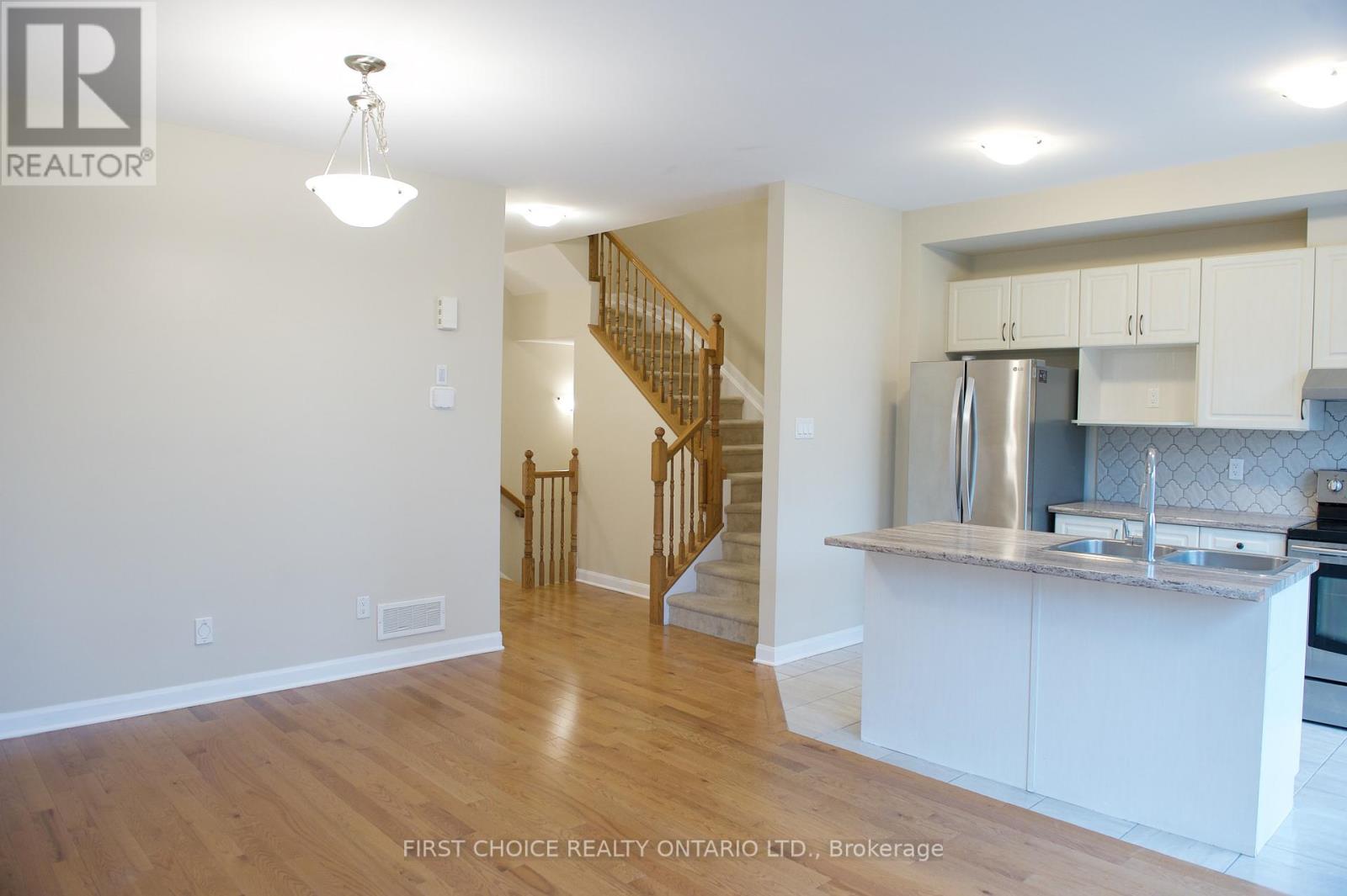 222 Geyser Place, Ottawa, Ontario  K2J 6P1 - Photo 8 - X13087522