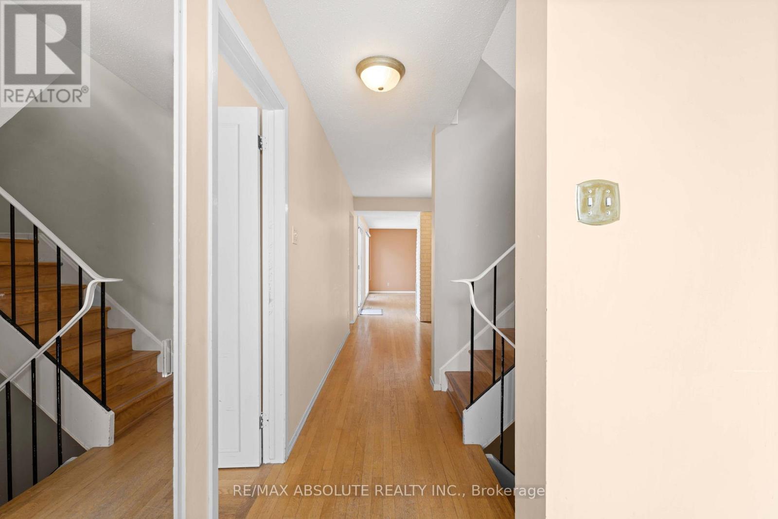 C - 29c Varley Drive, Ottawa, Ontario  K2K 1G4 - Photo 2 - X13087546