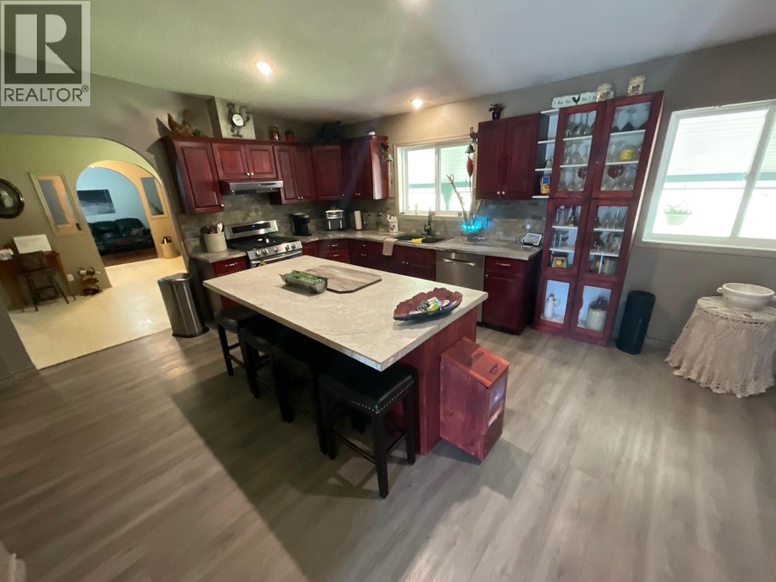 10264 97 Highway, Charlie Lake, British Columbia  V1J 8L9 - Photo 8 - R3120035