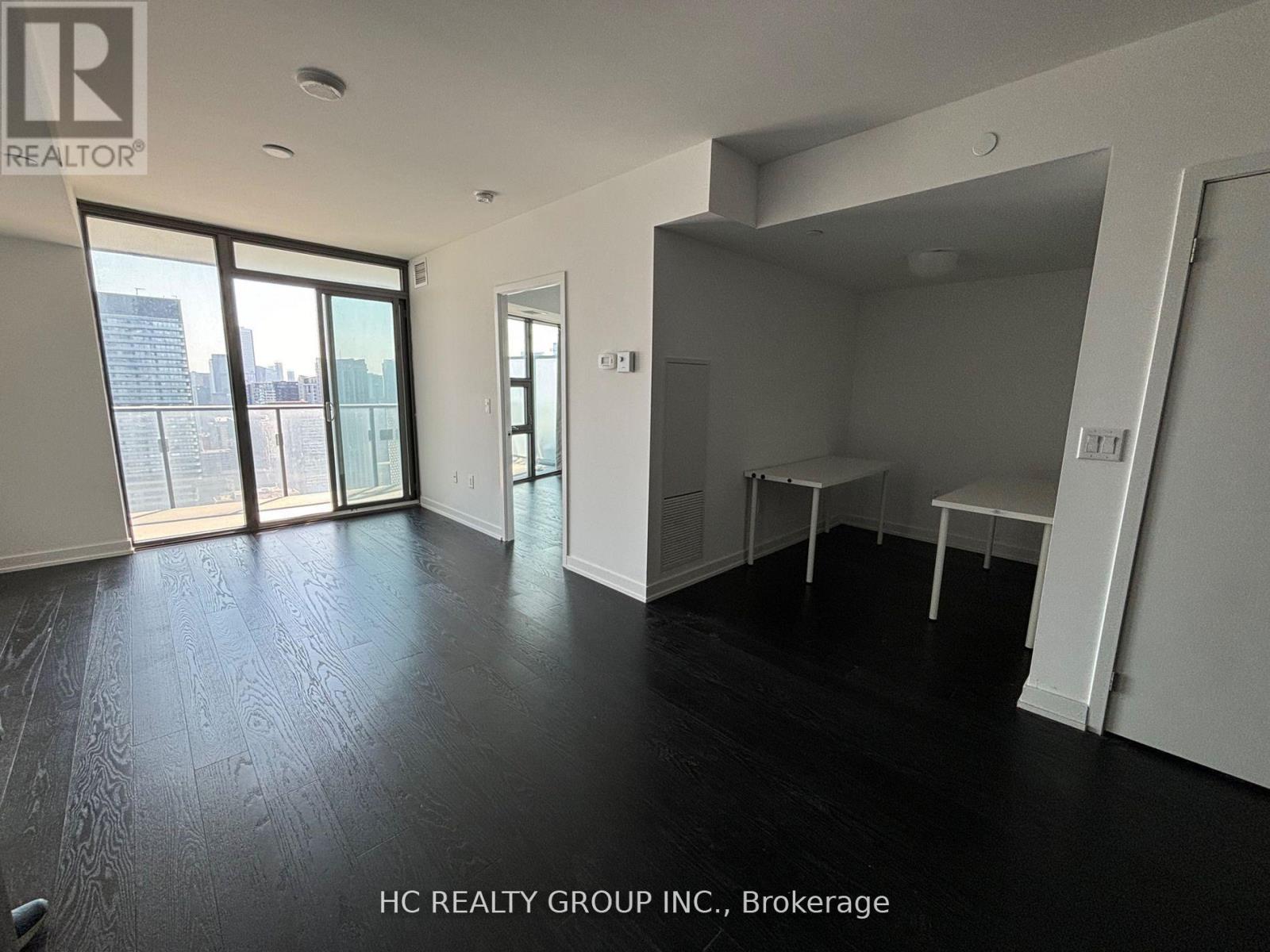 4204 - 11 Wellesley Street W, Toronto, Ontario  M4Y 0G4 - Photo 2 - C13087556