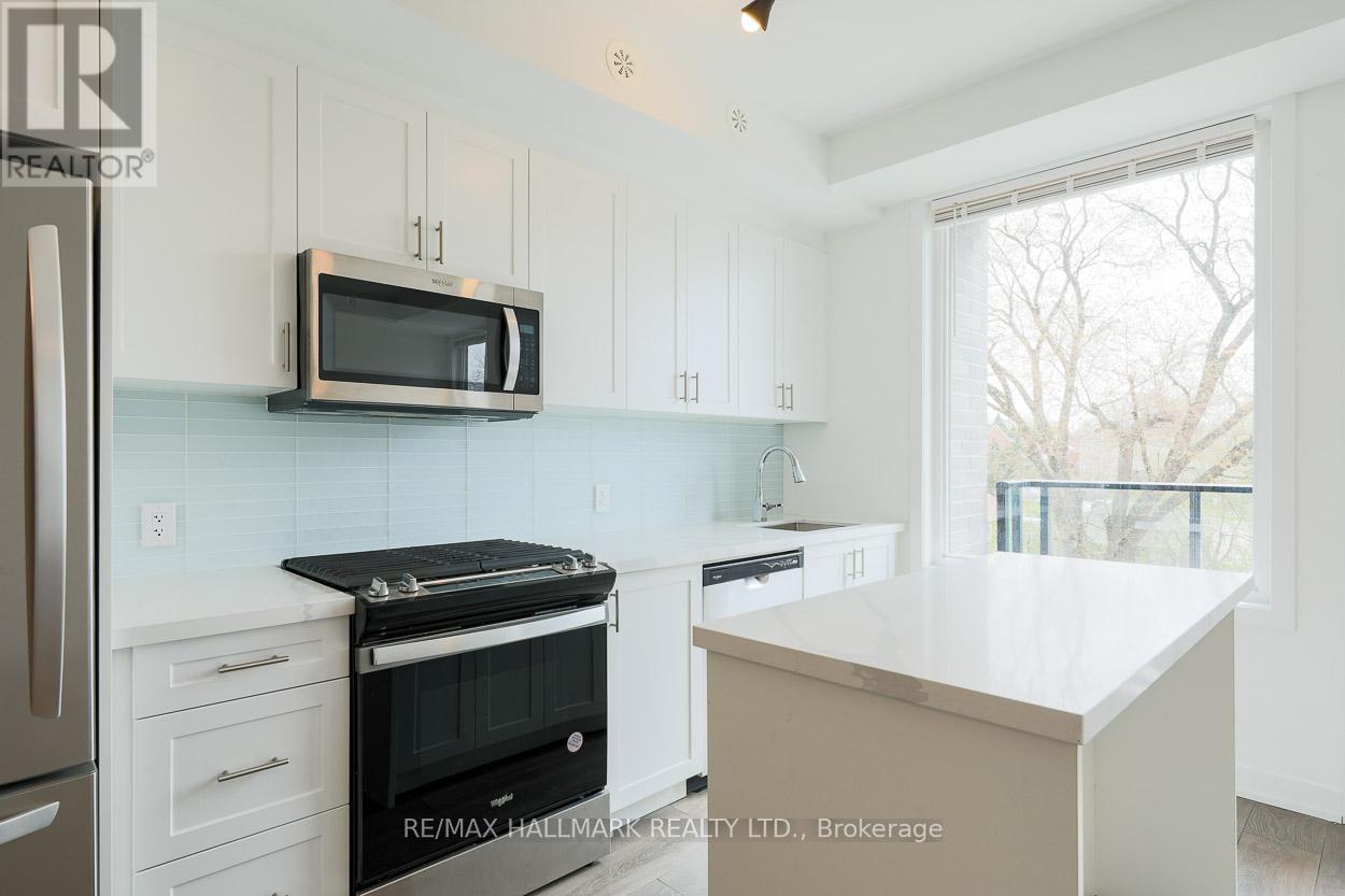 5 - 1475 O'connor Drive, Toronto, Ontario  M4B 2V5 - Photo 10 - E13087520