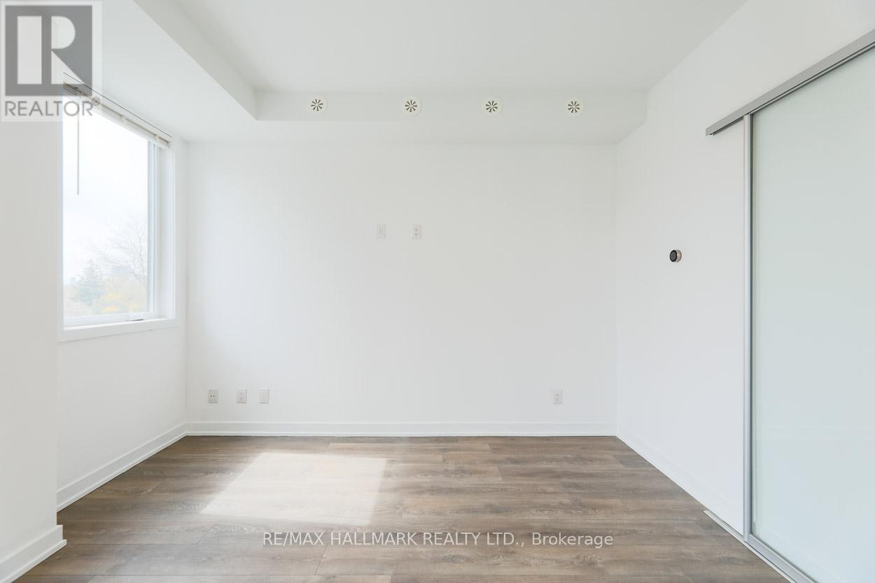 5 - 1475 O'connor Drive, Toronto, Ontario  M4B 2V5 - Photo 16 - E13087520