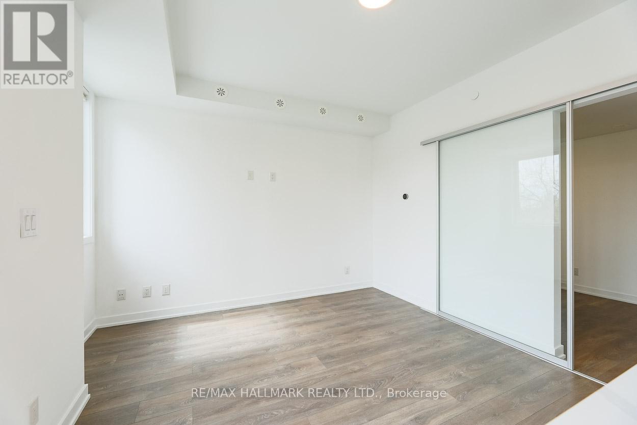 5 - 1475 O'connor Drive, Toronto, Ontario  M4B 2V5 - Photo 17 - E13087520