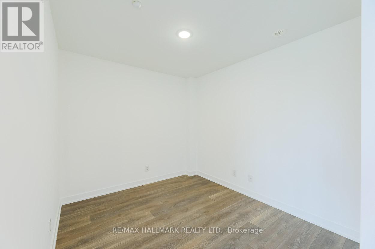 5 - 1475 O'connor Drive, Toronto, Ontario  M4B 2V5 - Photo 18 - E13087520
