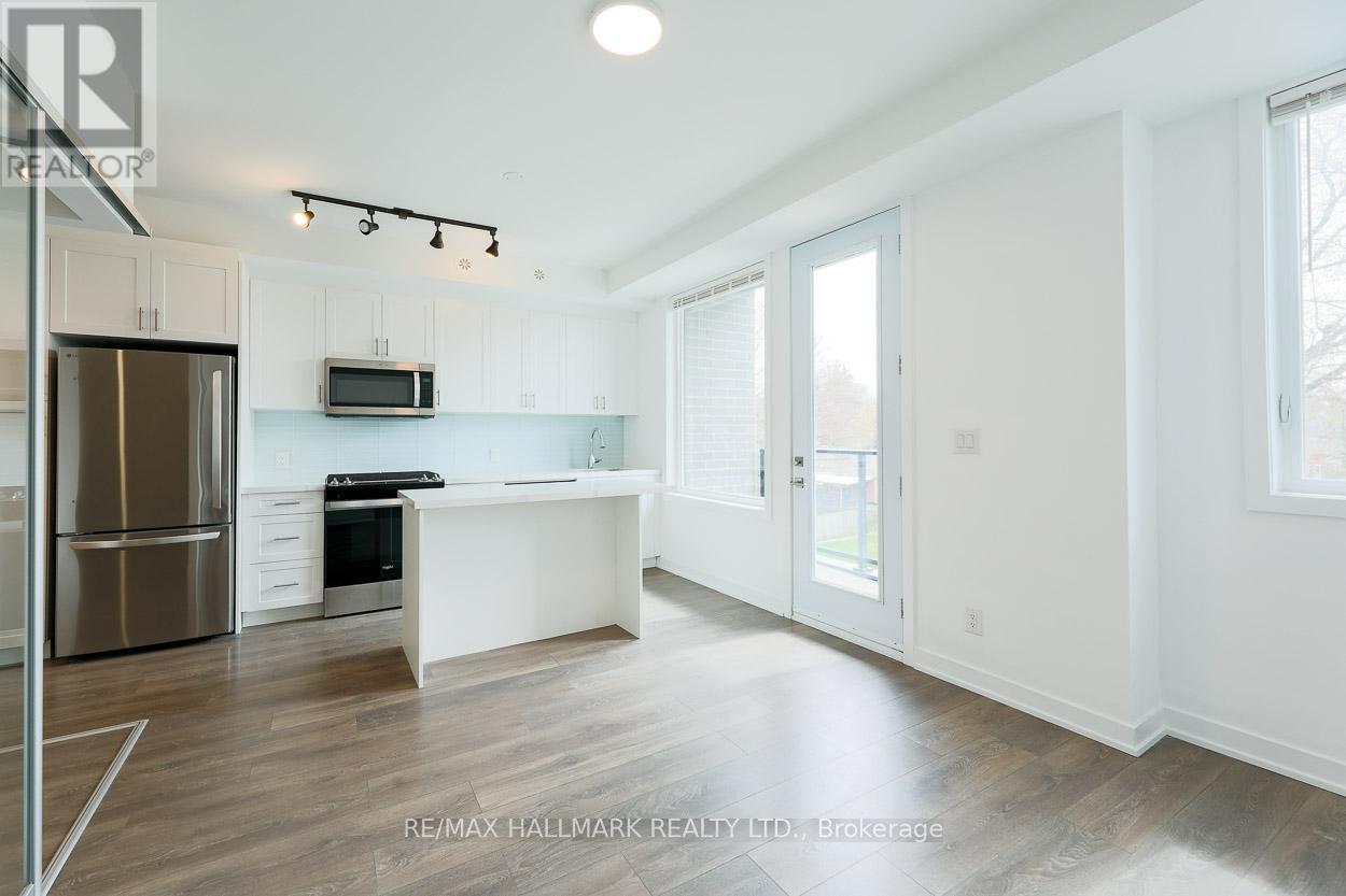 5 - 1475 O'connor Drive, Toronto, Ontario  M4B 2V5 - Photo 5 - E13087520