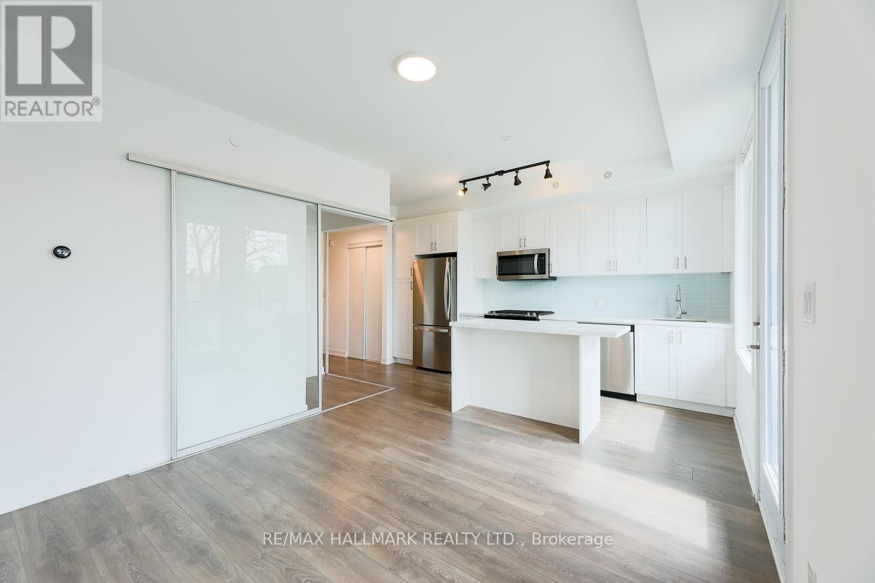 5 - 1475 O'connor Drive, Toronto, Ontario  M4B 2V5 - Photo 7 - E13087520