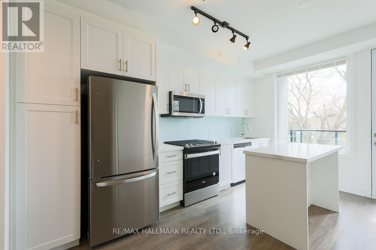5 - 1475 O'connor Drive, Toronto, Ontario  M4B 2V5 - Photo 9 - E13087520