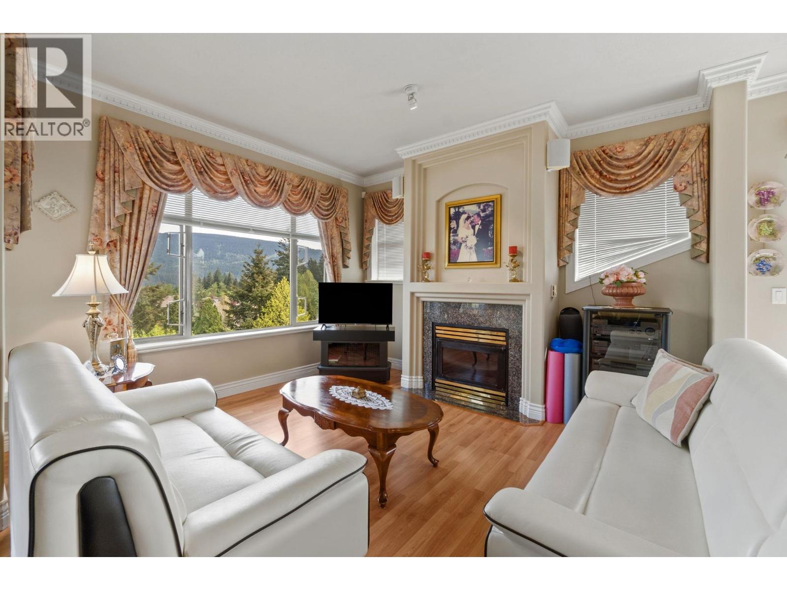 302 3176 Plateau Boulevard, Coquitlam, British Columbia  V3E 3J2 - Photo 5 - R3119959