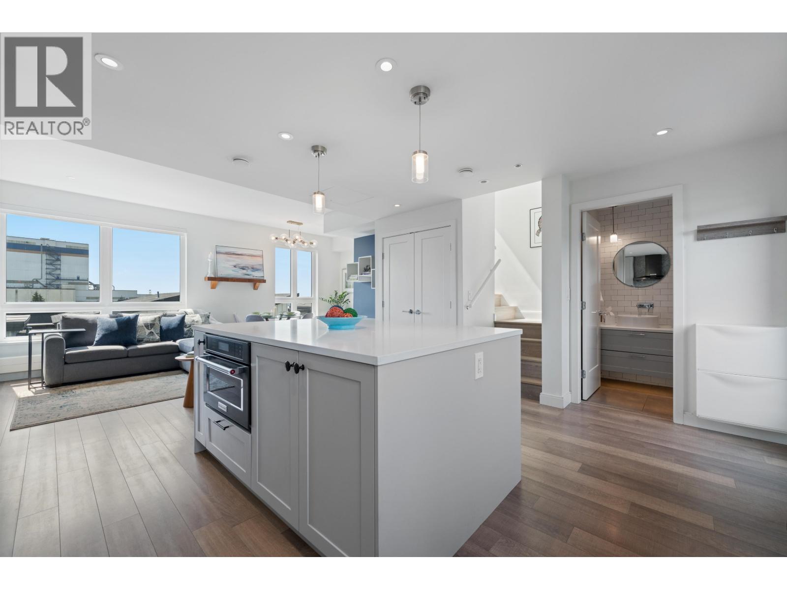 402 505 E 2nd Street, North Vancouver, British Columbia  V7L 1E1 - Photo 9 - R3119974