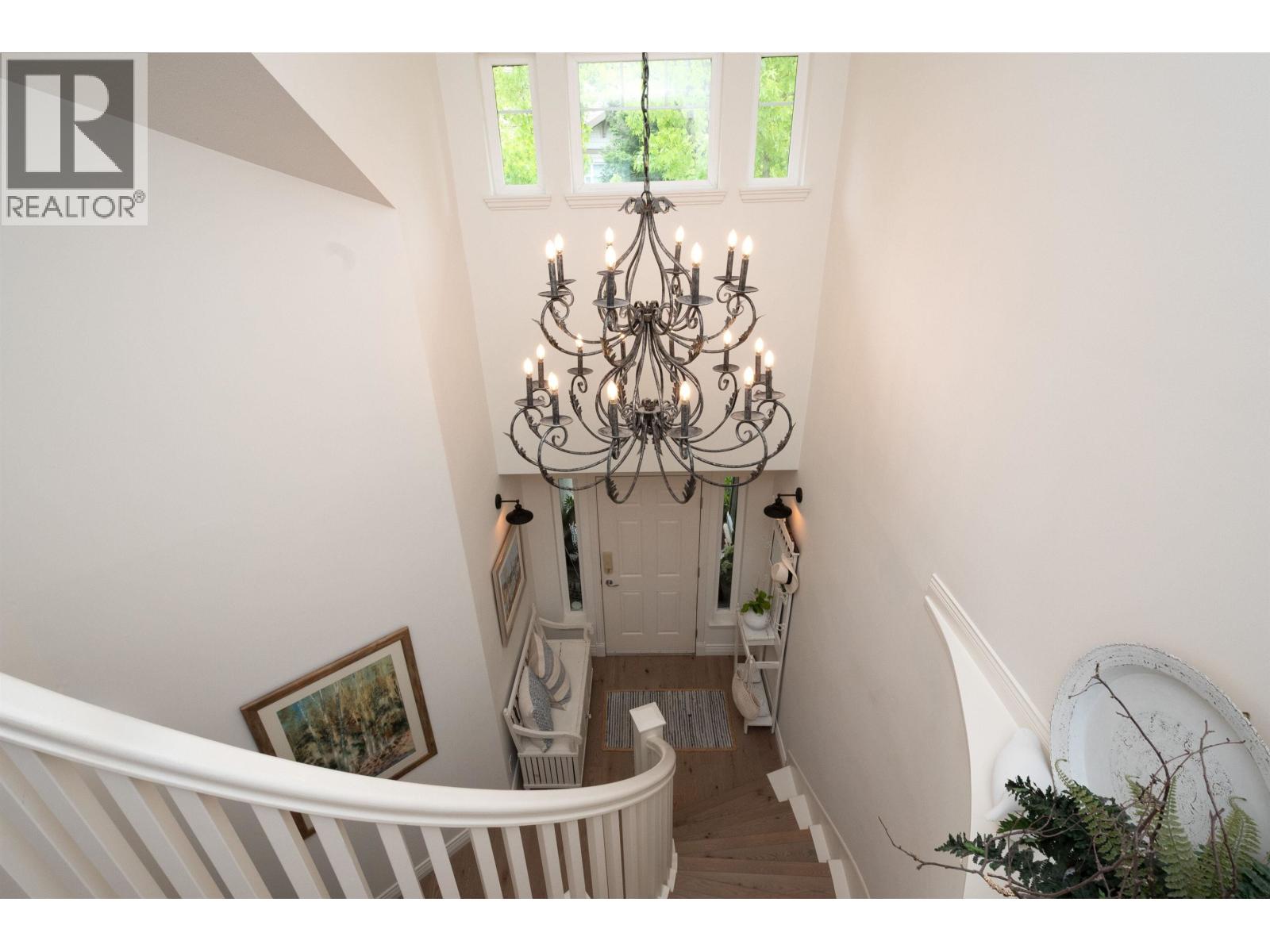 43 Point Terrace, West Vancouver, British Columbia  V0N 3Z1 - Photo 3 - R3119986
