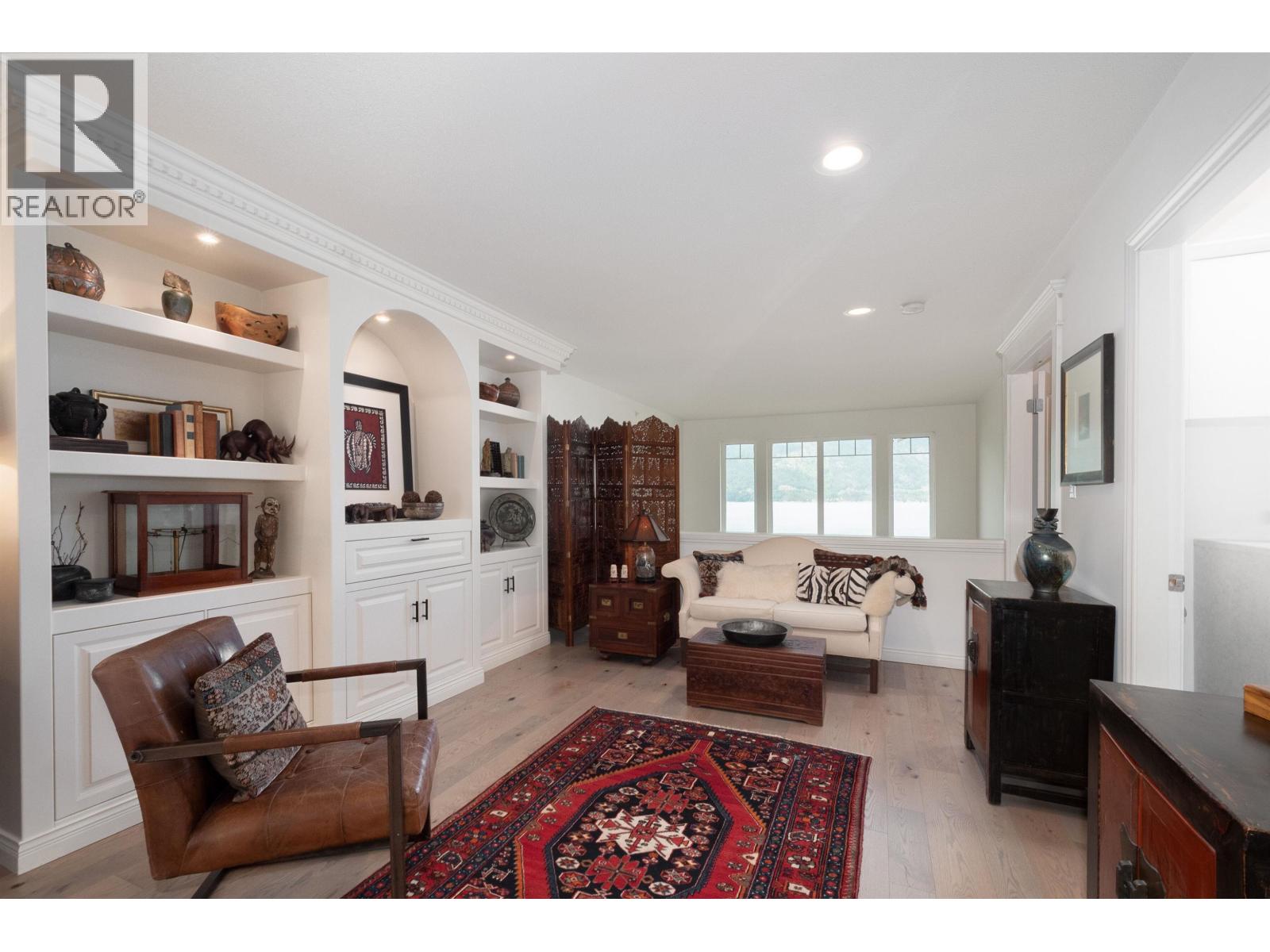 43 Point Terrace, West Vancouver, British Columbia  V0N 3Z1 - Photo 4 - R3119986