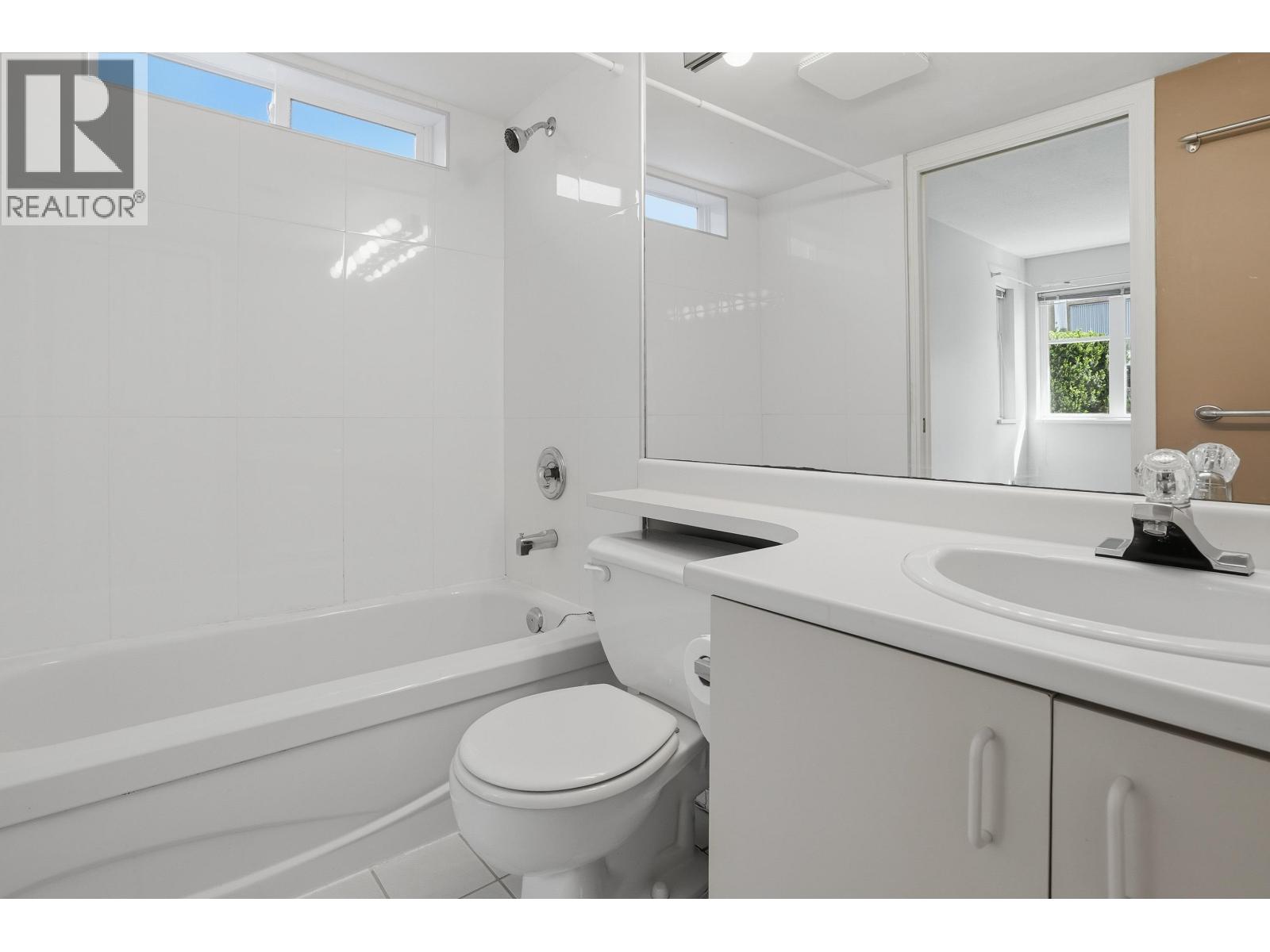 737 W 7th Avenue, Vancouver, British Columbia  V5Z 1B9 - Photo 18 - R3120001