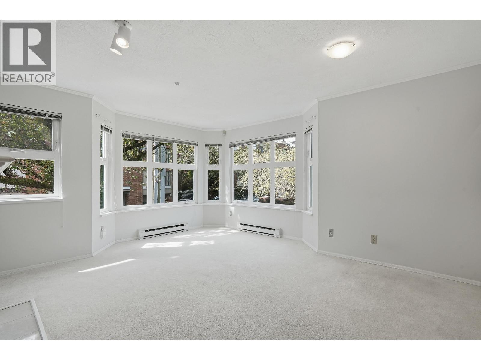 737 W 7th Avenue, Vancouver, British Columbia  V5Z 1B9 - Photo 4 - R3120001