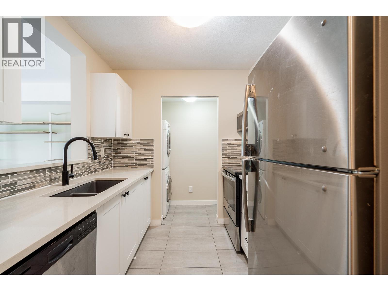 204 3183 Esmond Avenue, Burnaby, British Columbia  V5G 4V6 - Photo 9 - R3120011