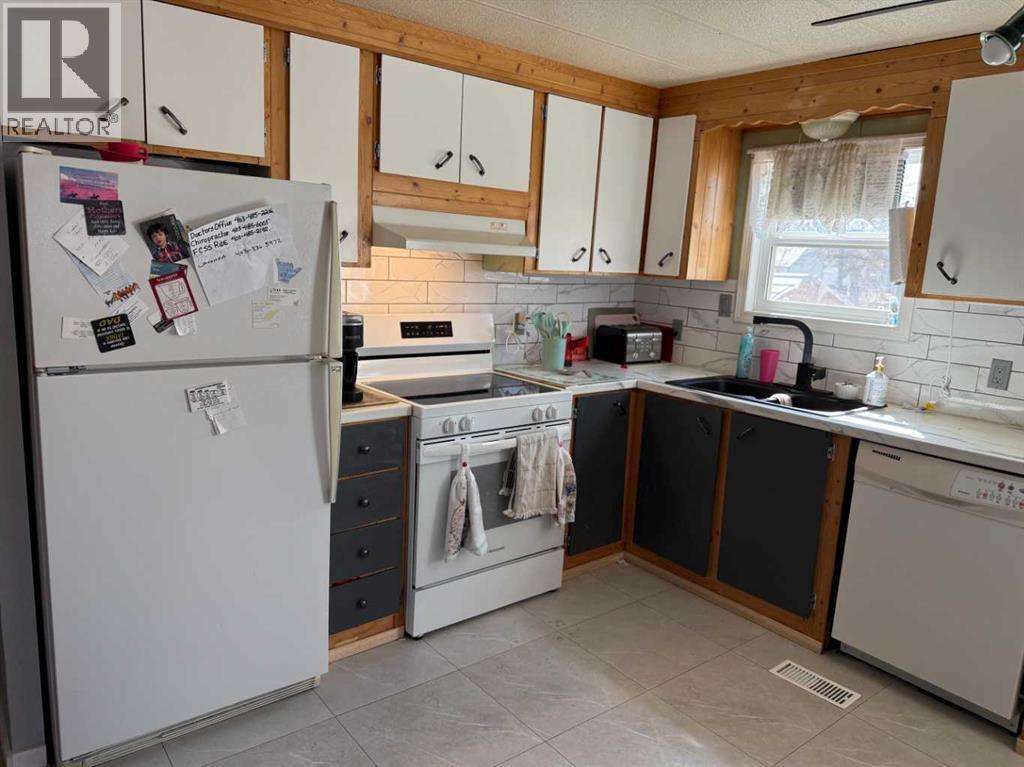320 2 Avenue N, Champion, Alberta  T0L 0R0 - Photo 10 - A2301719