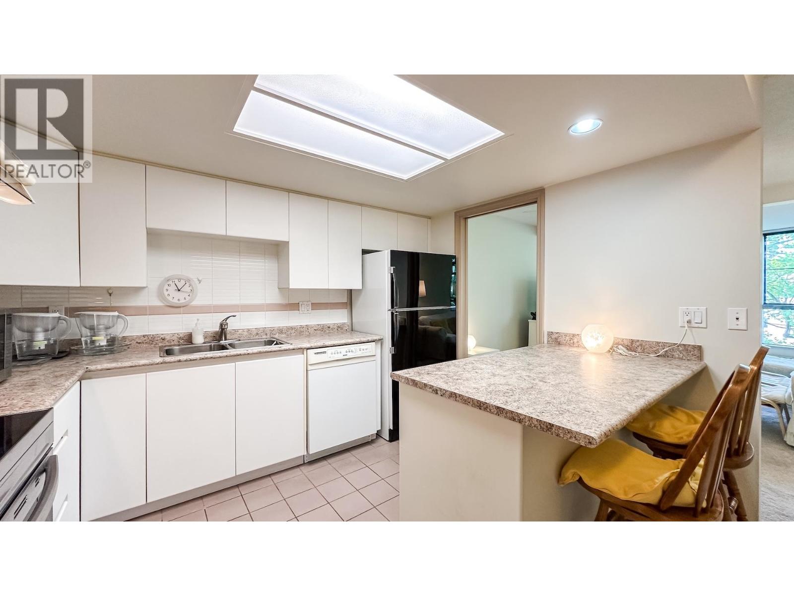 401 1159 Main Street, Vancouver, British Columbia  V6A 4B6 - Photo 8 - R3119435