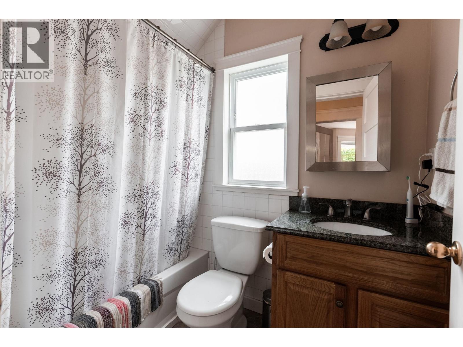 832 Salsbury Drive, Vancouver, British Columbia  V5L 4A2 - Photo 19 - R3119971