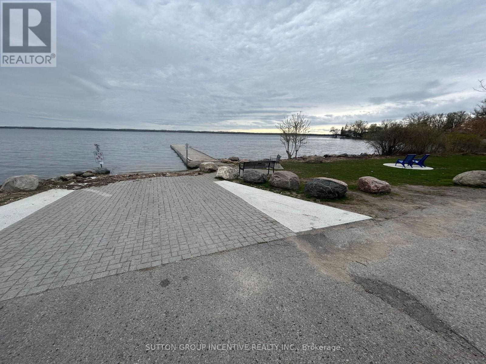 95 Lake Drive N, Georgina, Ontario  L4P 1A9 - Photo 7 - N13081882