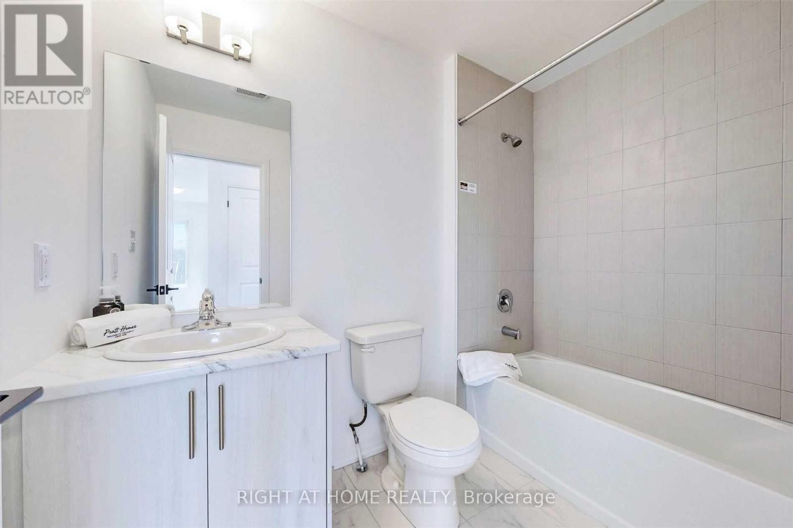 94 Fairlane Avenue, Barrie (Painswick South), Ontario  L9J 0M5 - Photo 12 - S13087536