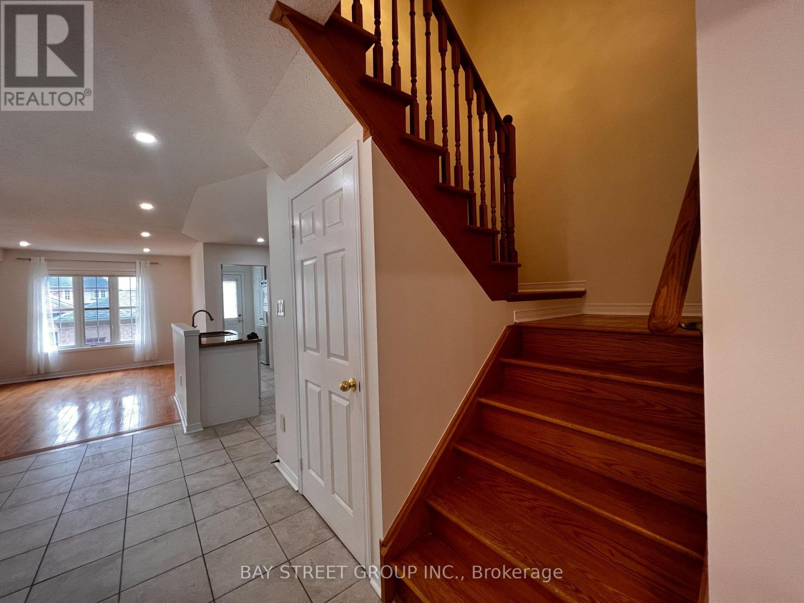85 Selkirk Drive, Richmond Hill, Ontario  L4B 4S4 - Photo 13 - N13087292