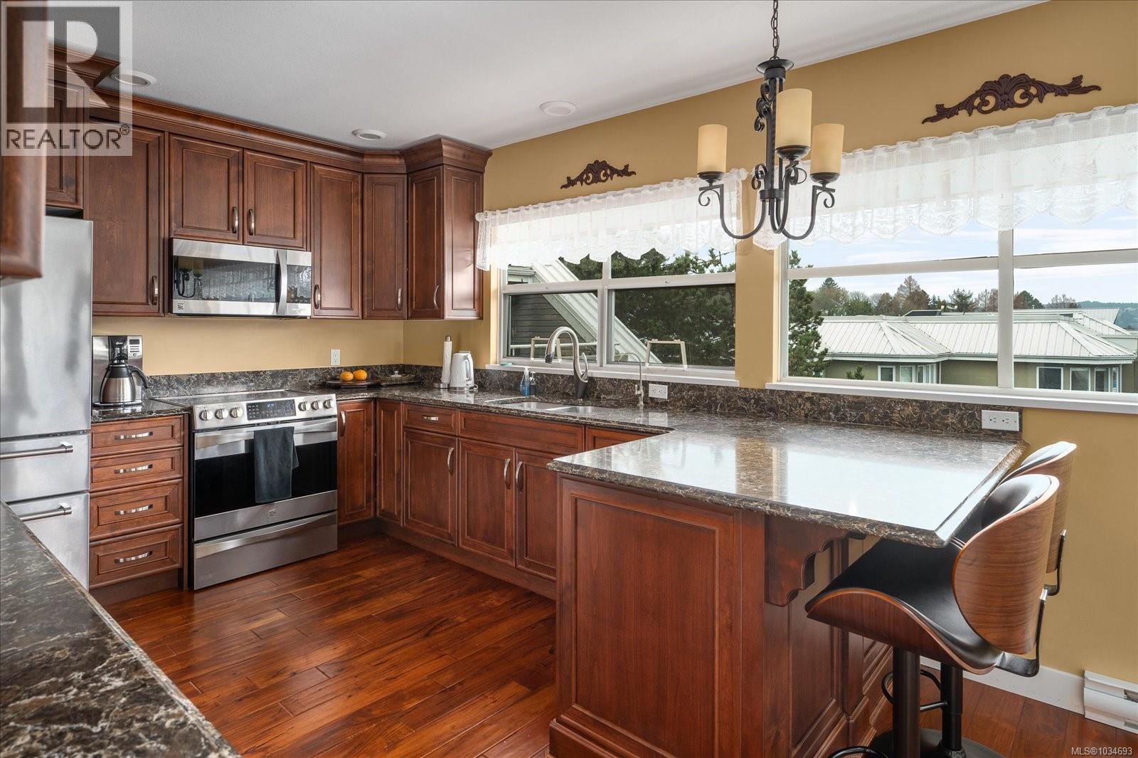 703 540 Stewart Ave, Nanaimo, British Columbia  V9S 5T5 - Photo 12 - 1034693