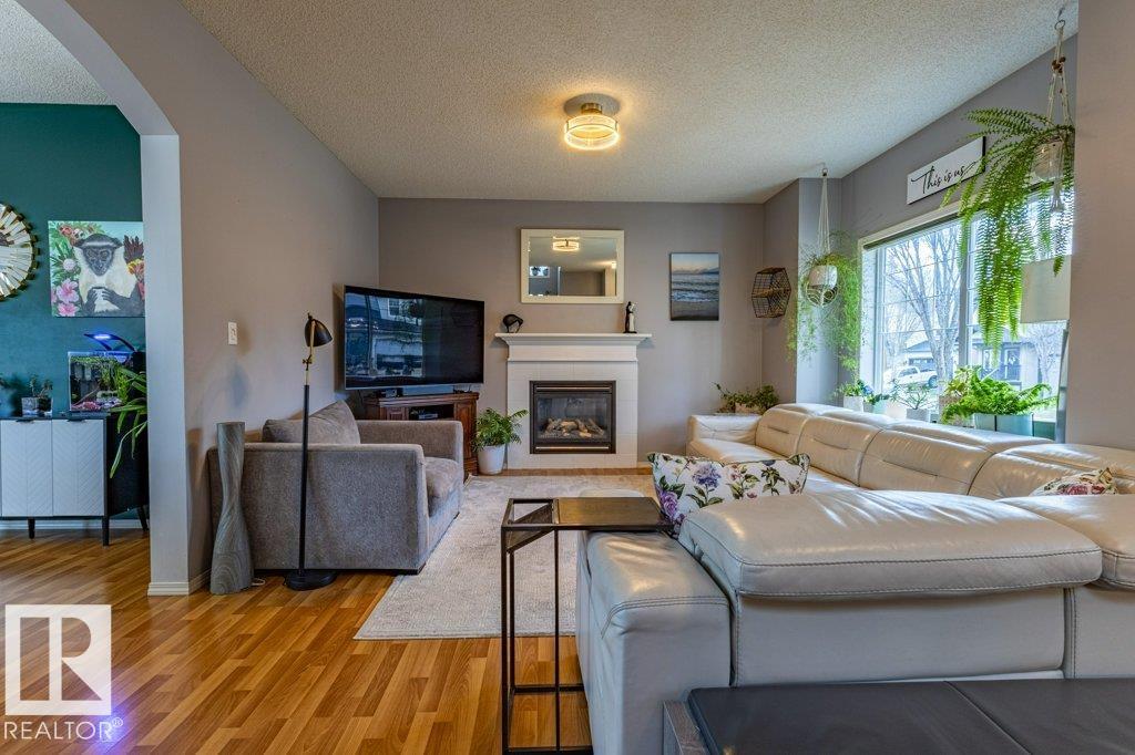 1676 Tomlinson Cm Nw, Edmonton, Alberta  T6R 3J3 - Photo 10 - E4485871
