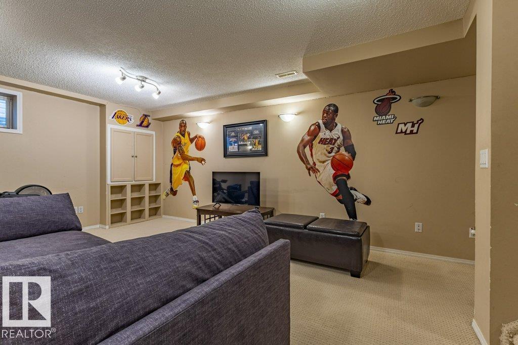 1676 Tomlinson Cm Nw, Edmonton, Alberta  T6R 3J3 - Photo 45 - E4485871