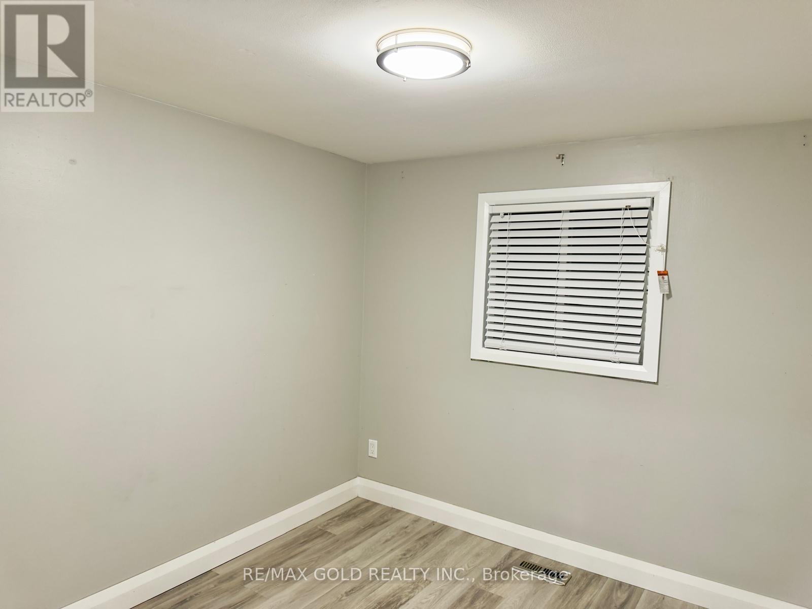 156 Mooregate Crescent, Kitchener, Ontario  N2M 2G1 - Photo 20 - X13060032