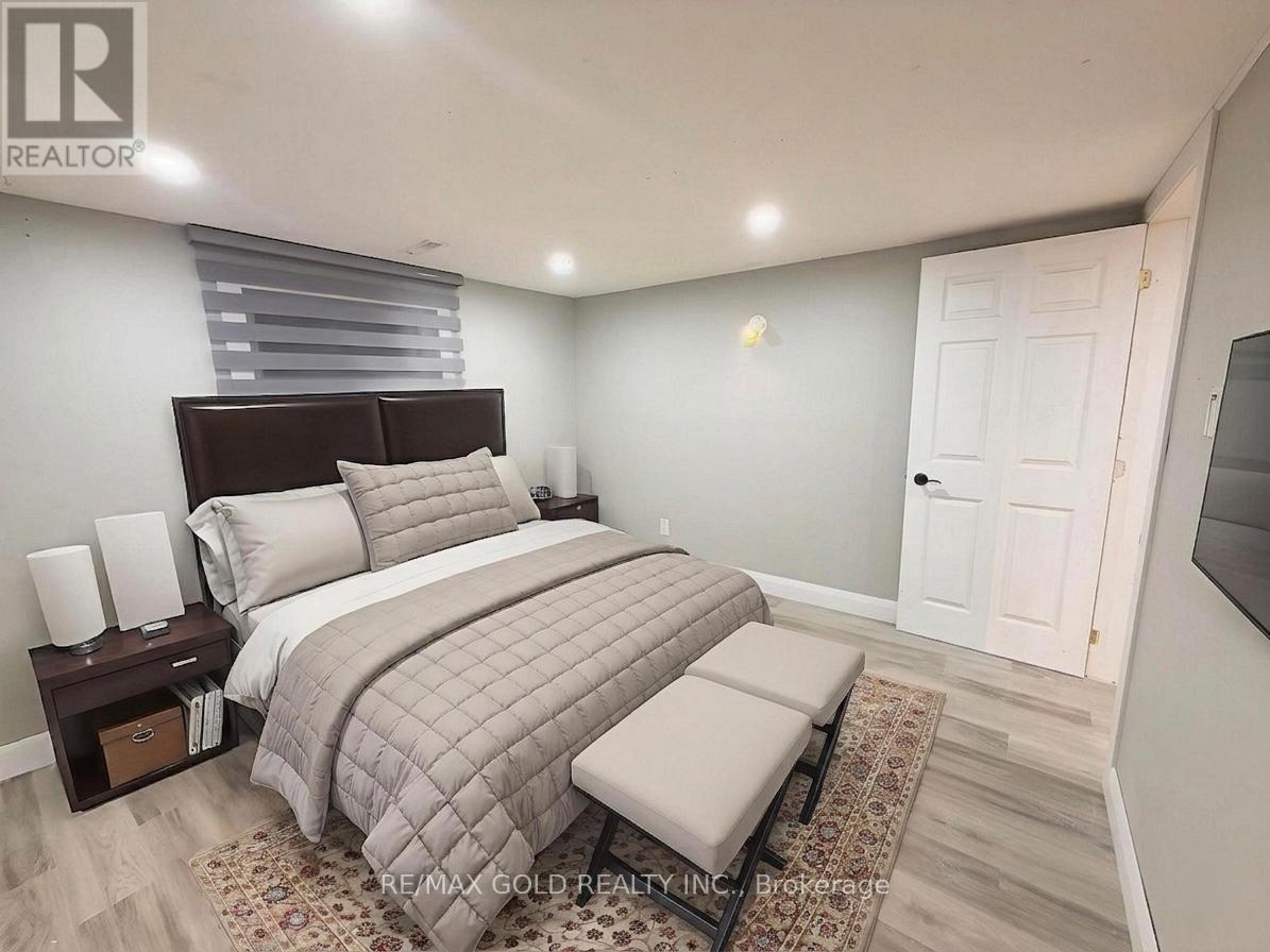 156 Mooregate Crescent, Kitchener, Ontario  N2M 2G1 - Photo 39 - X13060032