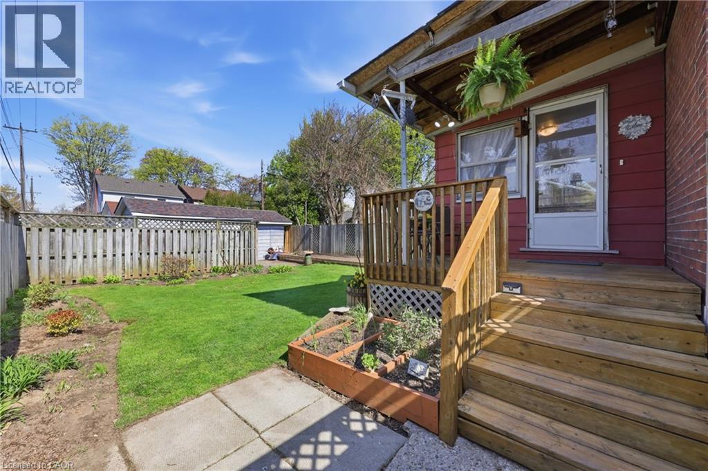 74 Graham Avenue S, Hamilton, Ontario  L8K 2M1 - Photo 29 - 40826606