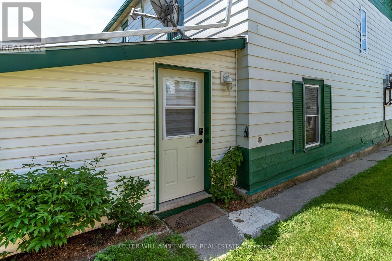 60 Picton Main Street, Prince Edward County, Ontario  K0K 2T0 - Photo 3 - X13087604