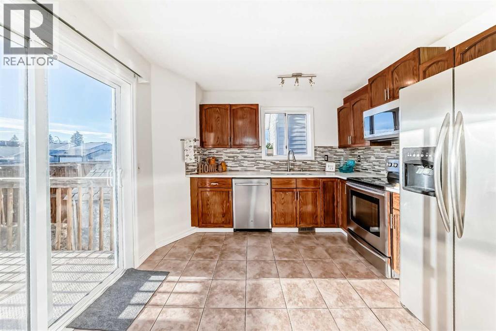 11 Martinridge Place Ne, Calgary, Alberta  T3J 3B8 - Photo 17 - A2305150