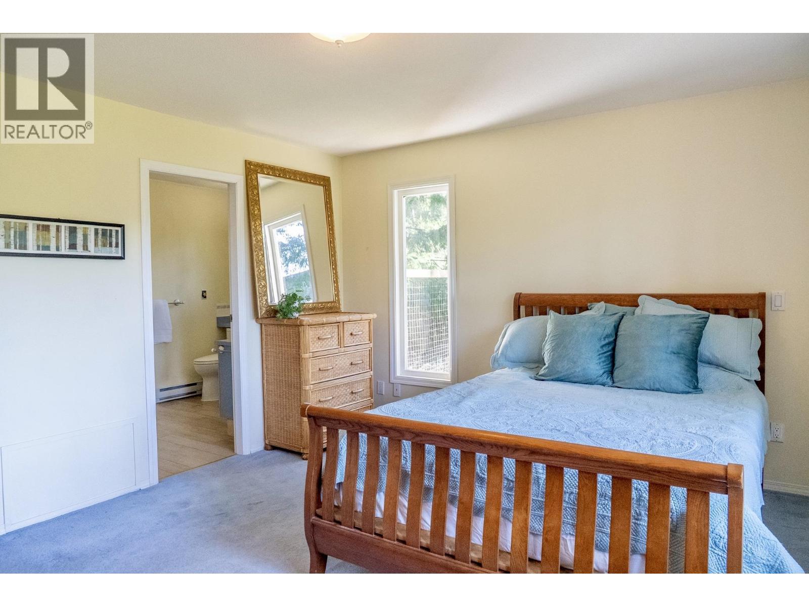 37267 Schooner Way, Pender Island, British Columbia  V0N 2M2 - Photo 19 - R3119823