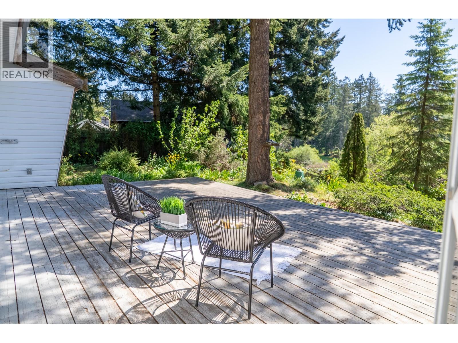 37267 Schooner Way, Pender Island, British Columbia  V0N 2M2 - Photo 12 - R3119823