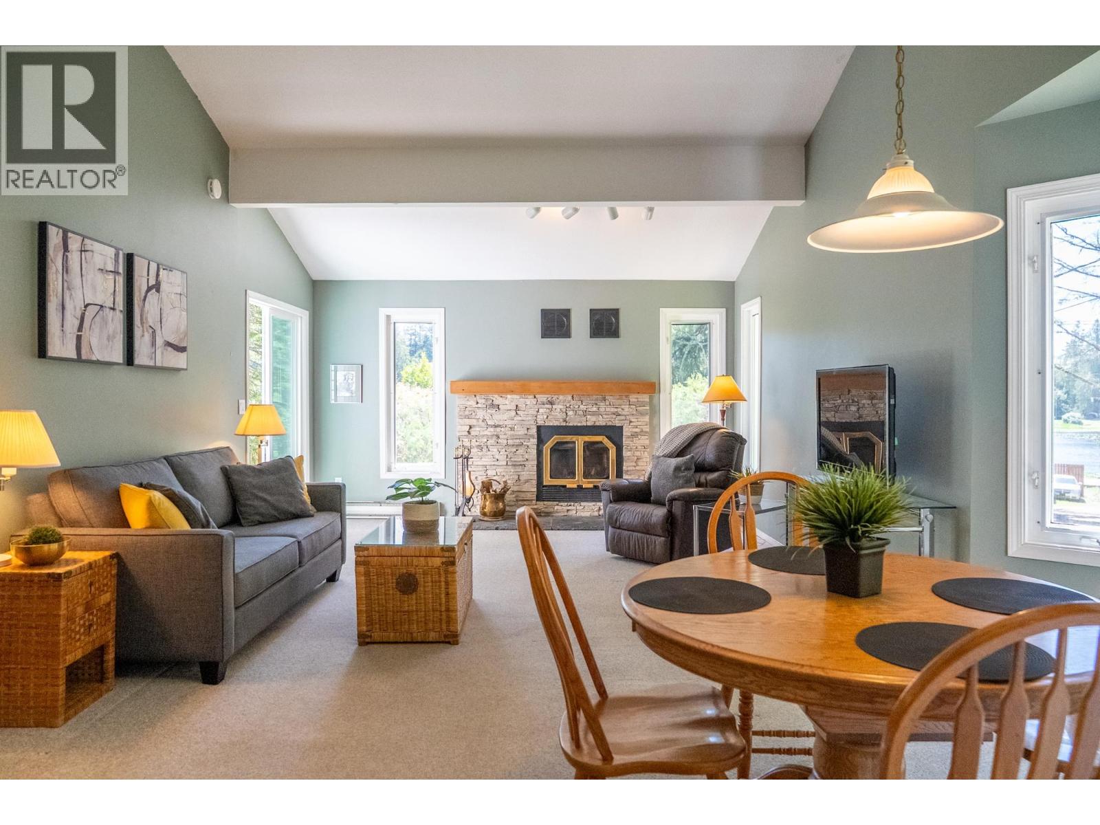 37267 Schooner Way, Pender Island, British Columbia  V0N 2M2 - Photo 9 - R3119823