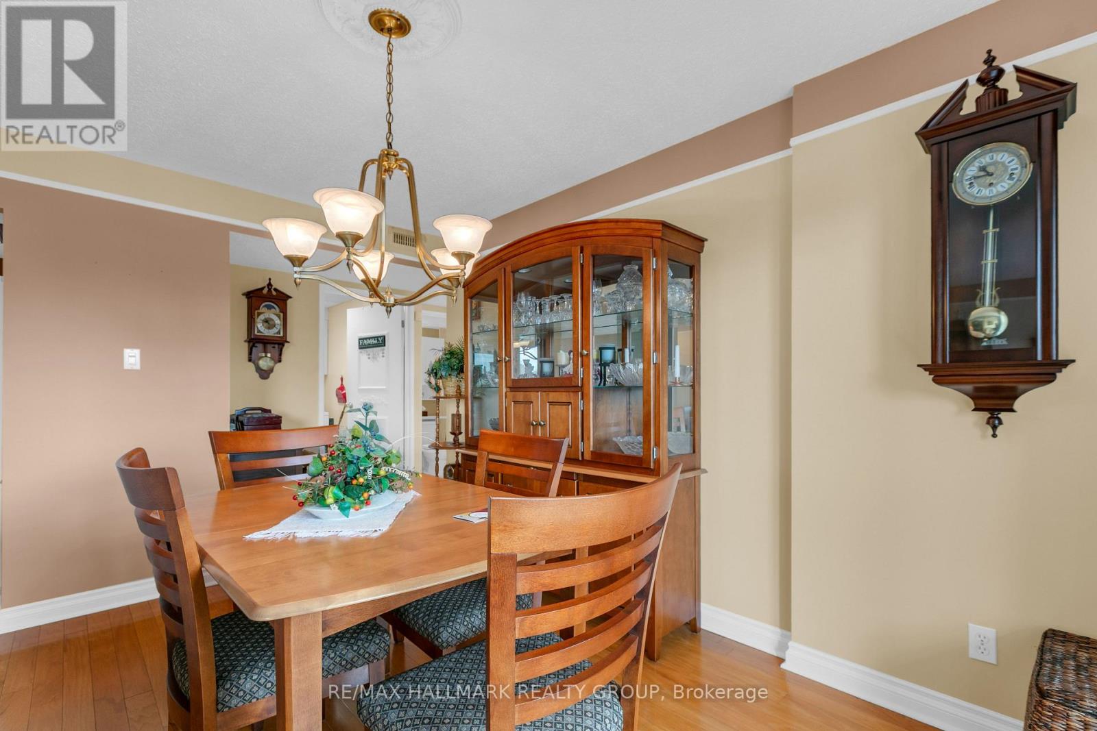 401 - 200 Lafontaine Avenue E, Ottawa, Ontario  K1L 8K8 - Photo 10 - X13087572