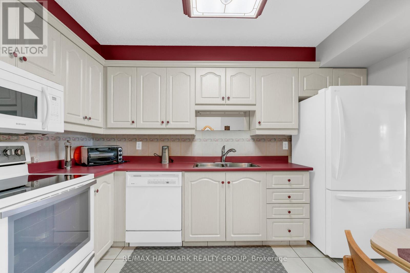401 - 200 Lafontaine Avenue E, Ottawa, Ontario  K1L 8K8 - Photo 11 - X13087572