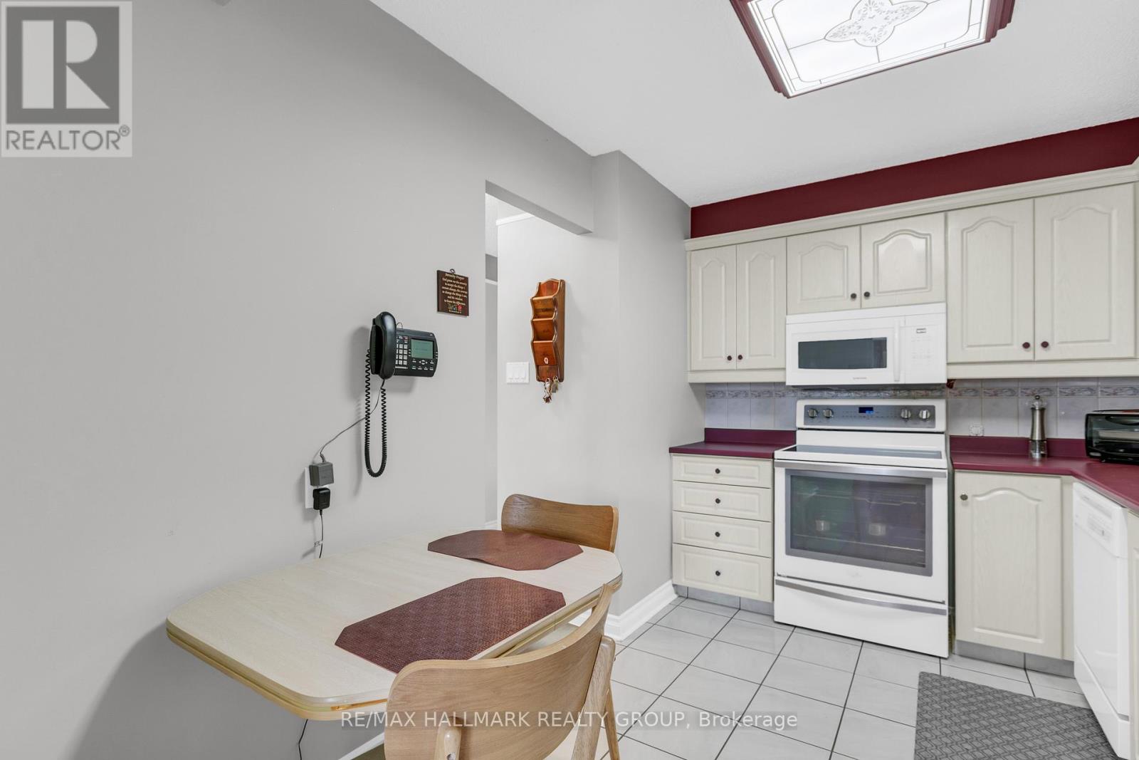 401 - 200 Lafontaine Avenue E, Ottawa, Ontario  K1L 8K8 - Photo 12 - X13087572
